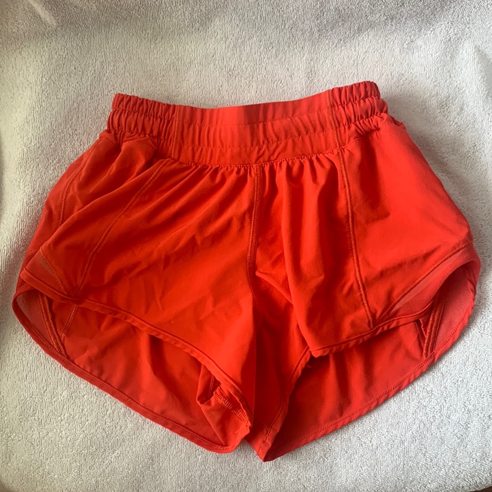 Lululemon hotty hot short
